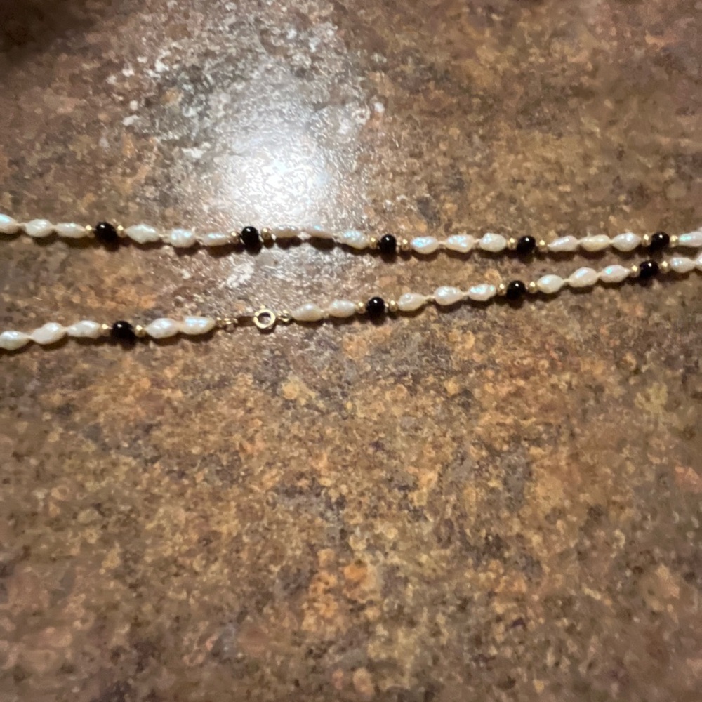 Vintage pearl and 14k gold clasp necklace